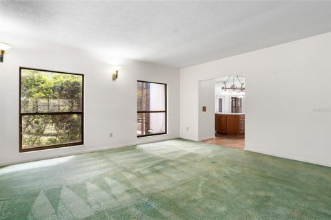 House in Gainesville, Florida 4 bedrooms, 328.6 sq.m. № 1609532 - photo 14