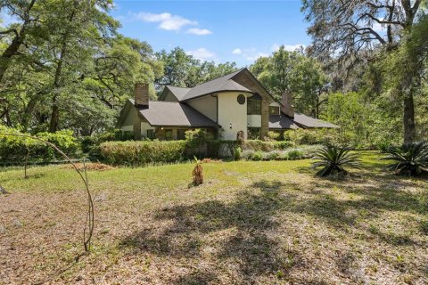 House in Gainesville, Florida 4 bedrooms, 328.6 sq.m. № 1609532 - photo 3