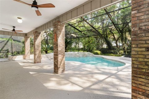 House in Gainesville, Florida 4 bedrooms, 328.6 sq.m. № 1609532 - photo 21