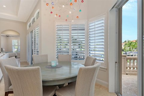 House in Sarasota, Florida 4 bedrooms, 357.95 sq.m. № 1806854 - photo 24