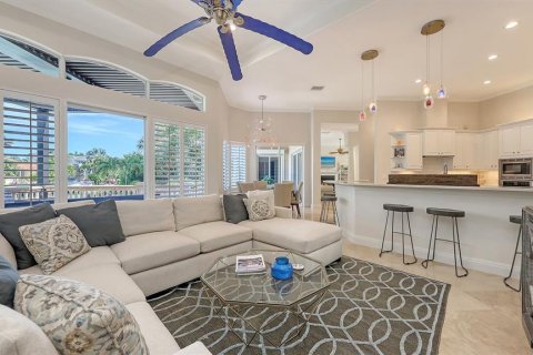 House in Sarasota, Florida 4 bedrooms, 357.95 sq.m. № 1806854 - photo 22