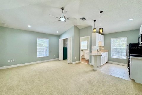 Apartamento en alquiler en Tampa, Florida, 37.16 m2 № 2237449 - foto 3