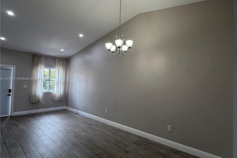 Снять в аренду кондоминиум в Майами, Флорида 2 спальни, 83.61м2, № 1974020 - фото 11