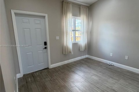 Снять в аренду кондоминиум в Майами, Флорида 2 спальни, 83.61м2, № 1974020 - фото 10