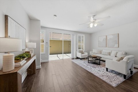 Townhouse in Tampa, Florida 3 bedrooms, 143.07 sq.m. № 2202712 - photo 4