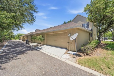 Townhouse in Tampa, Florida 3 bedrooms, 143.07 sq.m. № 2202712 - photo 23