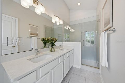 Townhouse in Tampa, Florida 3 bedrooms, 143.07 sq.m. № 2202712 - photo 15