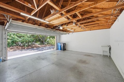 Townhouse in Tampa, Florida 3 bedrooms, 143.07 sq.m. № 2202712 - photo 22