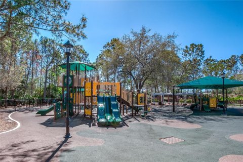 Townhouse in Tampa, Florida 3 bedrooms, 143.07 sq.m. № 2202712 - photo 28