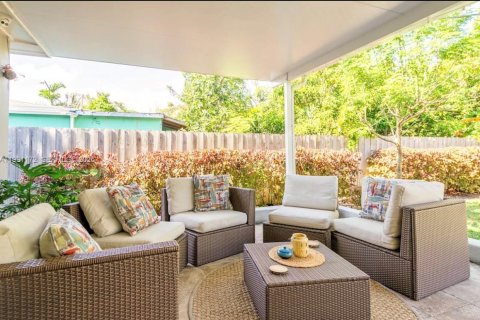 Купить виллу или дом в Форт-Лодердейл, Флорида 2 спальни, 116.13м2, № 1989613 - фото 9