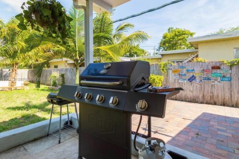 Купить виллу или дом в Форт-Лодердейл, Флорида 2 спальни, 116.13м2, № 1989613 - фото 14