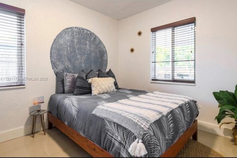 Купить виллу или дом в Форт-Лодердейл, Флорида 2 спальни, 116.13м2, № 1989613 - фото 24