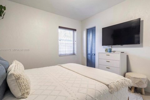 Купить виллу или дом в Форт-Лодердейл, Флорида 2 спальни, 116.13м2, № 1989613 - фото 21