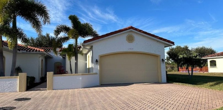 Casa en Port Charlotte, Florida 3 dormitorios, 142.33 m2 № 918847