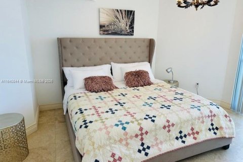 Condo in Sunny Isles Beach, Florida, 2 bedrooms  № 1316611 - photo 26