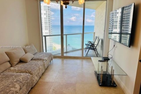 Condo in Sunny Isles Beach, Florida, 2 bedrooms  № 1316611 - photo 14
