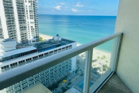 Condo in Sunny Isles Beach, Florida, 2 bedrooms  № 1316611 - photo 28