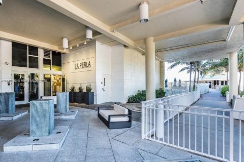 Condo in Sunny Isles Beach, Florida, 2 bedrooms  № 1316611 - photo 5