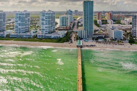 Condo in Sunny Isles Beach, Florida, 2 bedrooms  № 1316611 - photo 8