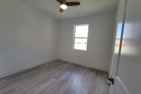 House in North Port, Florida 3 bedrooms, 138.98 sq.m. № 1886858 - photo 22