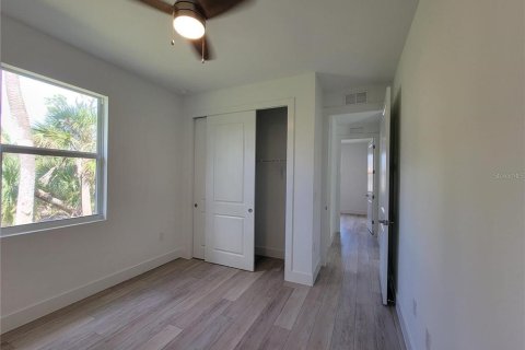 House in North Port, Florida 3 bedrooms, 138.98 sq.m. № 1886858 - photo 21