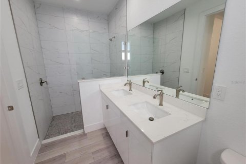House in North Port, Florida 3 bedrooms, 138.98 sq.m. № 1886858 - photo 5