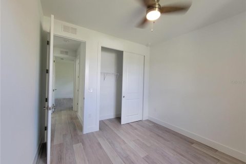 House in North Port, Florida 3 bedrooms, 138.98 sq.m. № 1886858 - photo 26