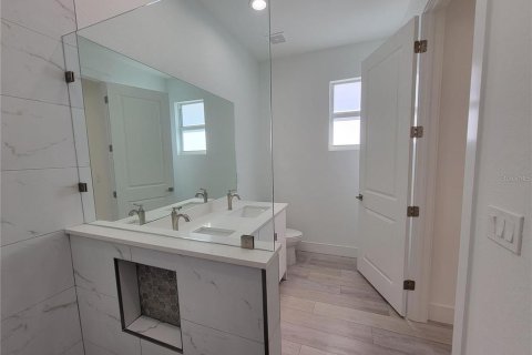House in North Port, Florida 3 bedrooms, 138.98 sq.m. № 1886858 - photo 13