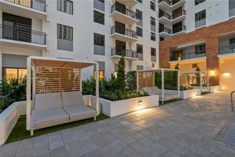 House in North Miami Beach, Florida 1 bedroom № 1950409 - photo 8