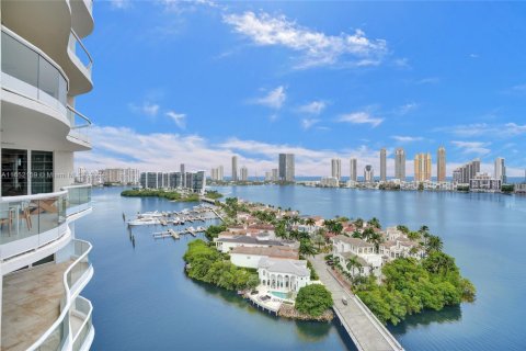 Copropriété à vendre à Aventura, Floride: 3 chambres, 263.84 m2 № 1860370 - photo 8