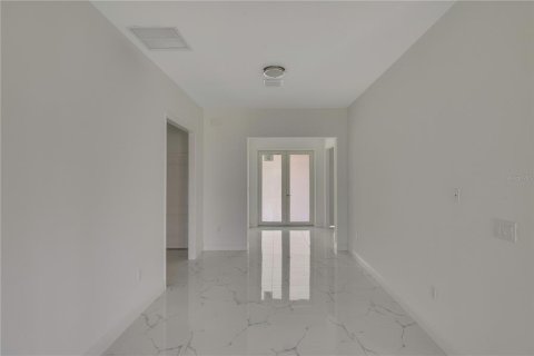 House in Rotonda, Florida 3 bedrooms, 192.87 sq.m. № 835227 - photo 3