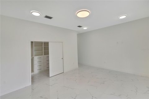 House in Rotonda, Florida 3 bedrooms, 192.87 sq.m. № 835227 - photo 17