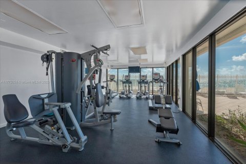 Condo in Hollywood, Florida, 1 bedroom  № 1863753 - photo 3