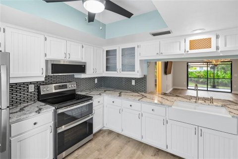 Copropriété à vendre à Englewood, Floride: 2 chambres, 96.62 m2 № 1902176 - photo 9