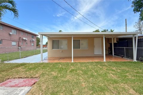 Casa en venta en Miami, Florida, 2 dormitorios, 106.28 m2 № 1855331 - foto 4