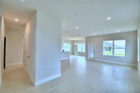 Casa en venta en Winter Haven, Florida, 4 dormitorios, 223.43 m2 № 1088714 - foto 3