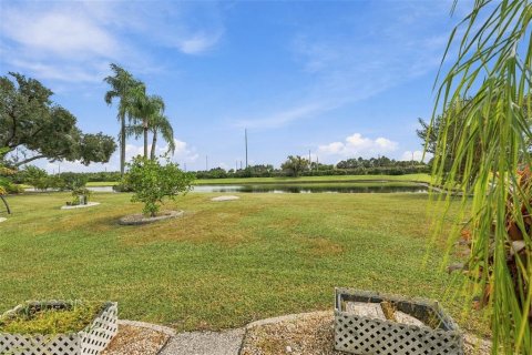Villa ou maison à vendre à Sun City Center, Floride: 2 chambres, 165.55 m2 № 2413585 - photo 3