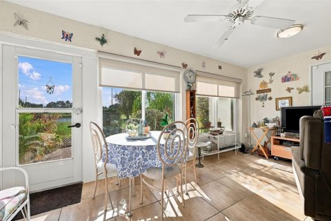 Villa ou maison à vendre à Sun City Center, Floride: 2 chambres, 165.55 m2 № 2413585 - photo 21