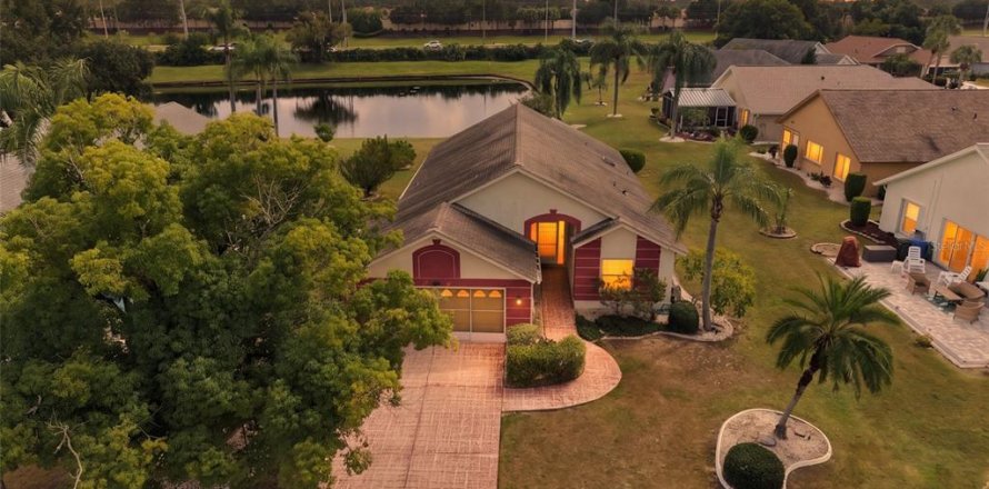 Villa ou maison à Sun City Center, Floride 2 chambres, 165.55 m2 № 2413585