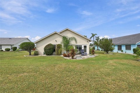 Villa ou maison à vendre à Sun City Center, Floride: 2 chambres, 165.55 m2 № 2413585 - photo 8