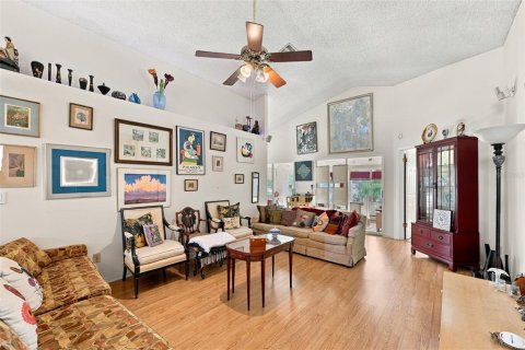 Villa ou maison à vendre à Sun City Center, Floride: 2 chambres, 165.55 m2 № 2413585 - photo 11