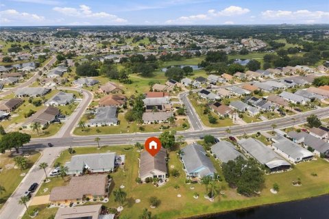 Villa ou maison à vendre à Sun City Center, Floride: 2 chambres, 165.55 m2 № 2413585 - photo 10