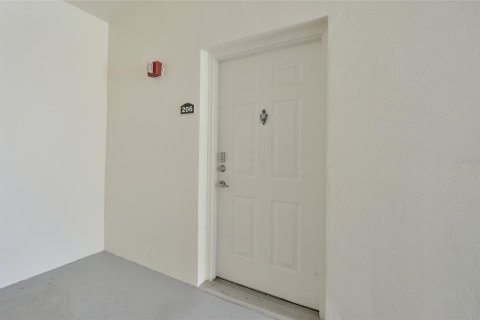 Condominio en venta en Celebration, Florida, 1 dormitorio, 73.58 m2 № 2199773 - foto 4