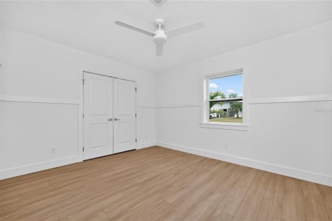 House in Englewood, Florida 2 bedrooms, 132.66 sq.m. № 2147481 - photo 27