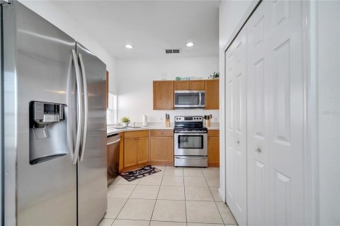 Casa en venta en Kissimmee, Florida, 4 dormitorios, 145.58 m2 № 1618078 - foto 11
