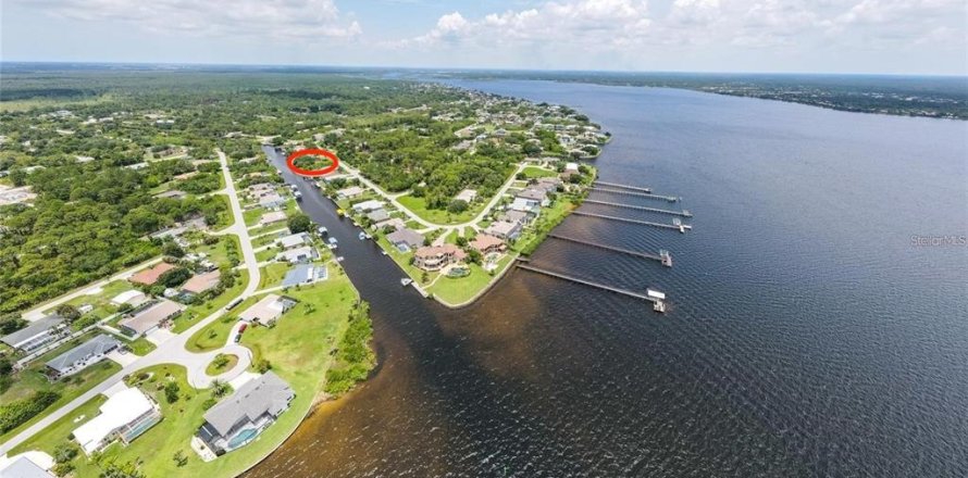 Terrain à Port Charlotte, Floride № 1562954