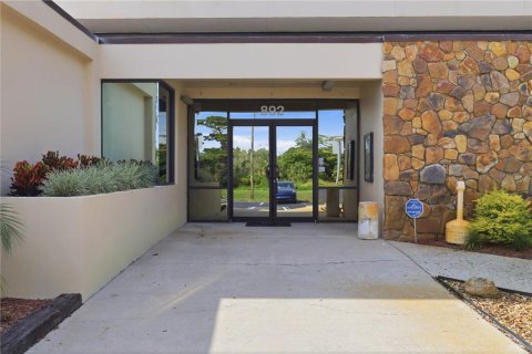 Immobilier commercial à vendre à Deltona, Floride: 399.2 m2 № 2393713 - photo 3