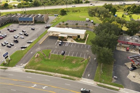 Immobilier commercial à vendre à Deltona, Floride: 399.2 m2 № 2393713 - photo 5