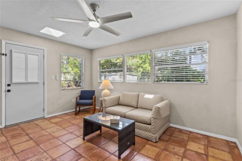 Casa en venta en Sarasota, Florida, 4 dormitorios, 201.41 m2 № 2386197 - foto 13