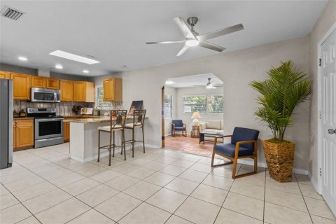 Casa en venta en Sarasota, Florida, 4 dormitorios, 201.41 m2 № 2386197 - foto 10
